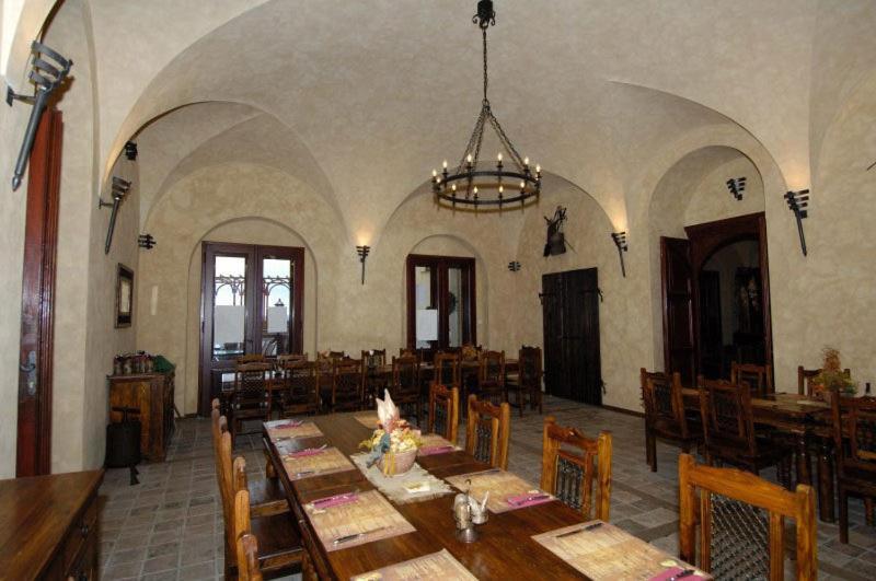 Chateau Zbiroh Exteriör bild